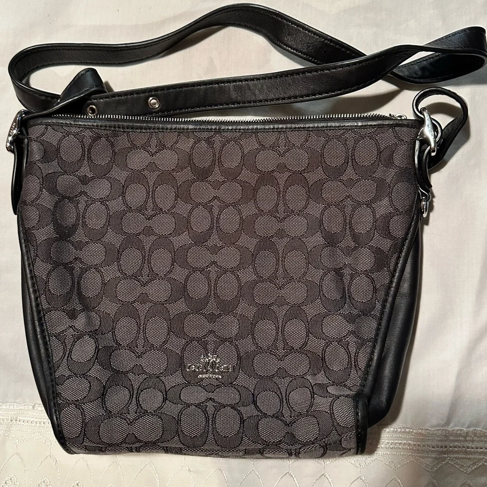 Coach Purse - Picture 1 of 1
